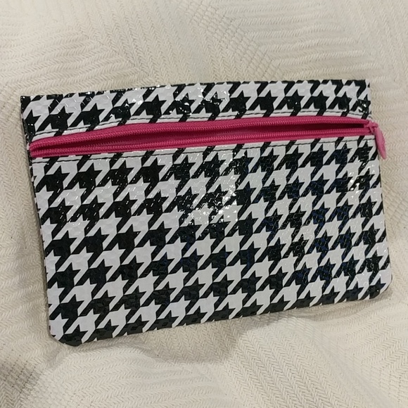 Ipsy bag - Picture 2 of 6